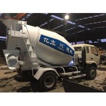 廠家大量供應(yīng)3m3混凝土罐車，攪拌罐車，量大從優(yōu)